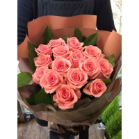 Bouquet of 17 pink roses